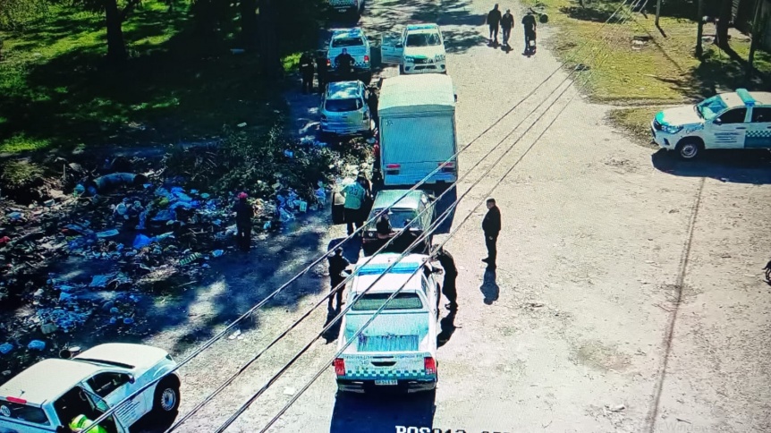 Detectaron y sancionaron a personas por arrojar residuos en la vía pública en Bosques Norte en Varela