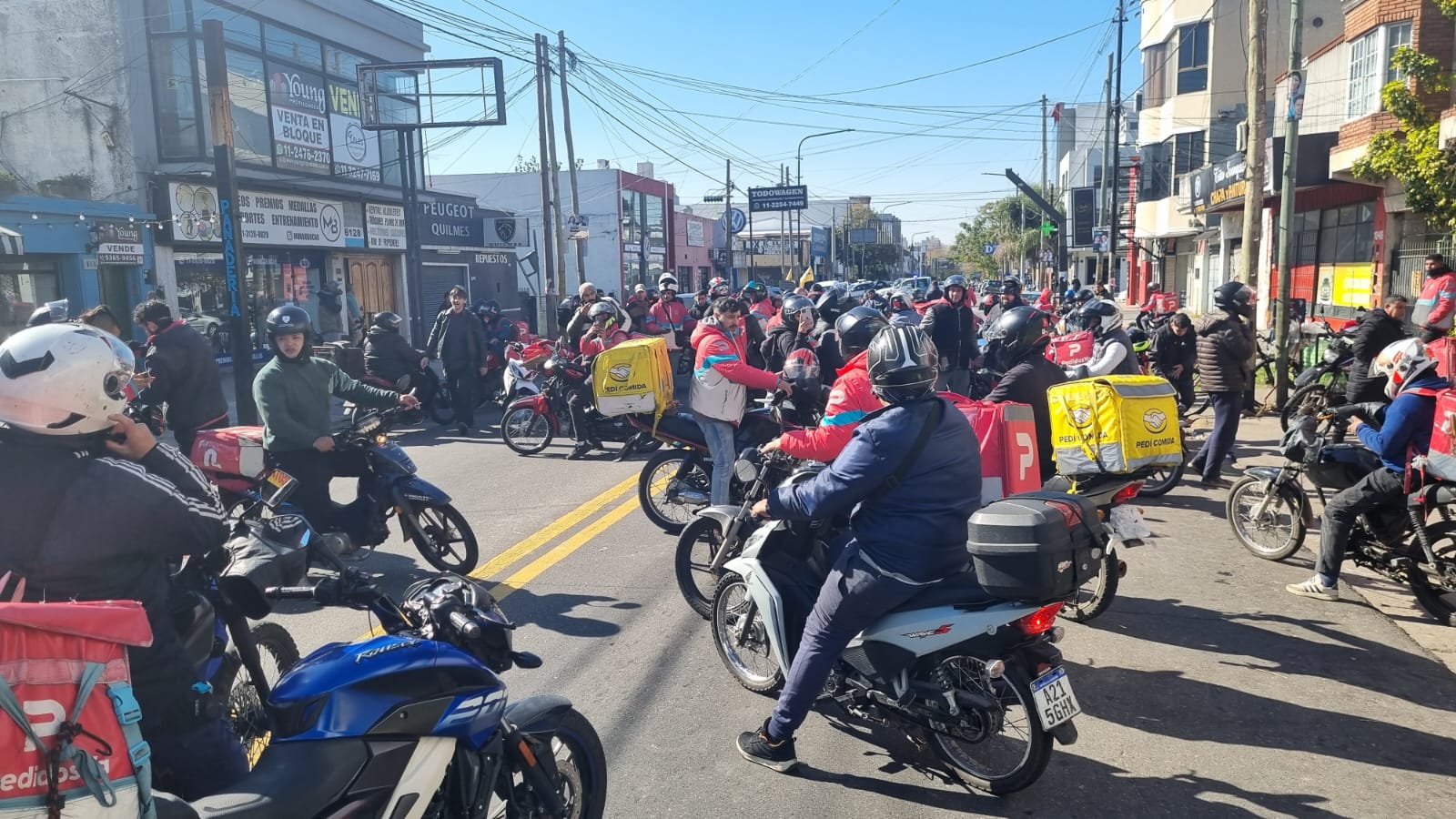 Quilmes Centro: manifestación de trabajadores por aplicación en reclamo de mayor seguridad