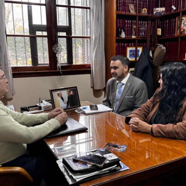 Luayza se reunió con el Obispo de Quilmes: “nos llevamos el compromiso de defender a quienes más lo necesitan”