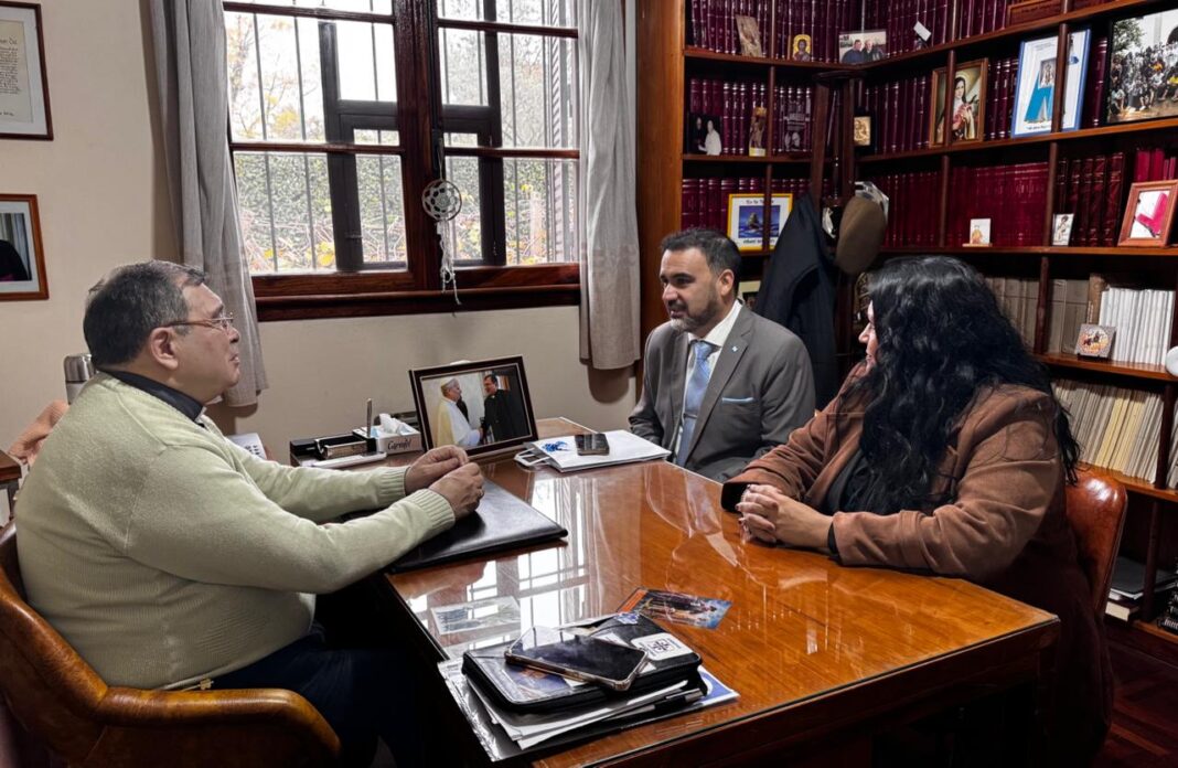 Luayza se reunió con el Obispo de Quilmes: “nos llevamos el compromiso de defender a quienes más lo necesitan”