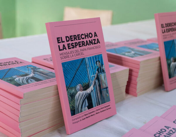 El Derecho a la Esperanza: a un año de la partida del Papa Francisco