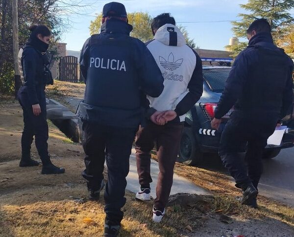 Mega estafa cripto: investigación de fiscales bonaerenses terminó con 21 detenidos