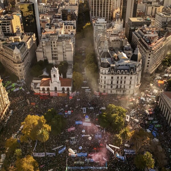 Multitudinaria Marcha Federal Universitaria: todo el país reclamo por el financiamiento