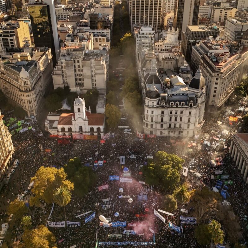Multitudinaria Marcha Federal Universitaria: todo el país reclamo por el financiamiento