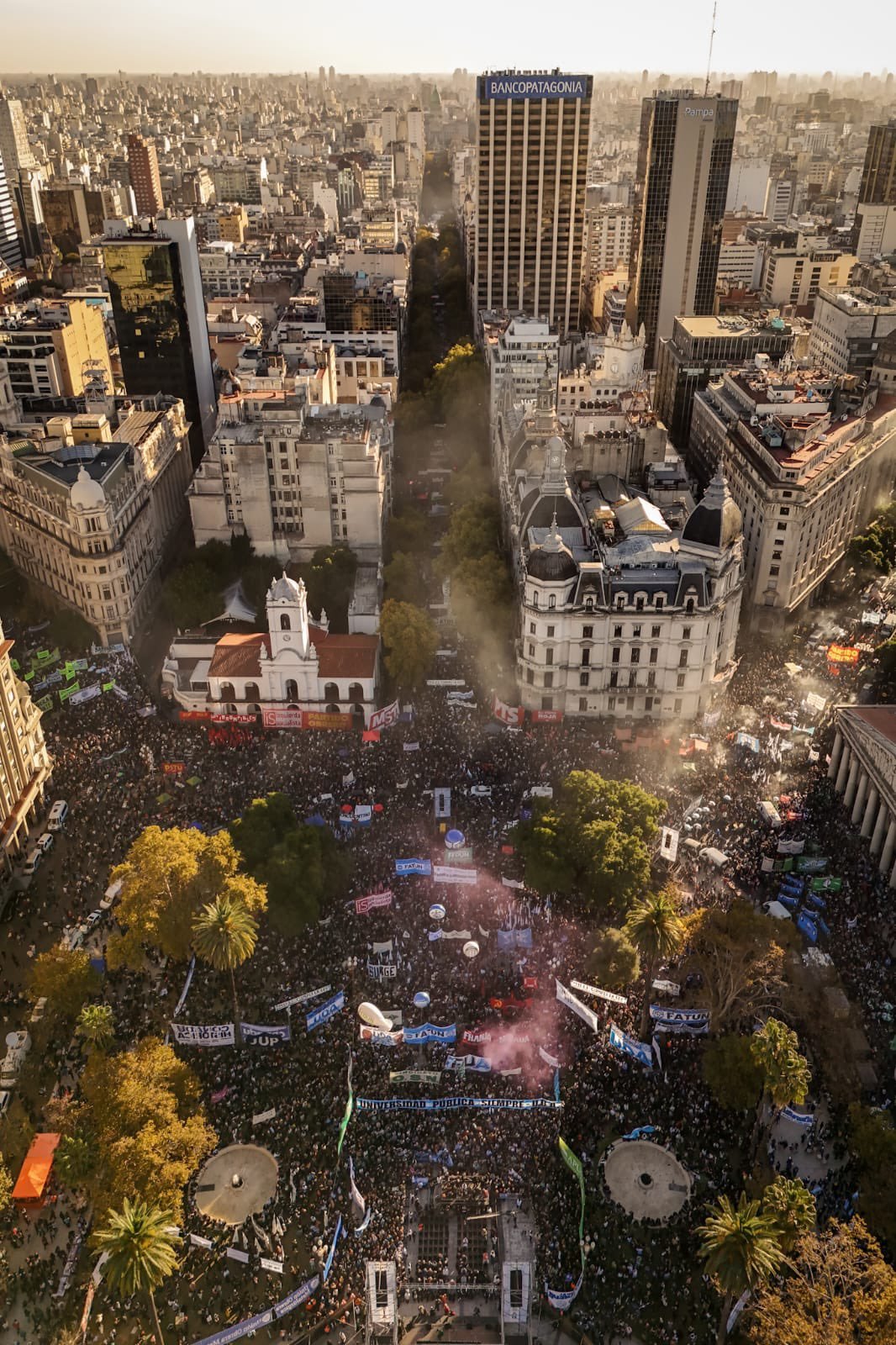 Multitudinaria Marcha Federal Universitaria: todo el país reclamo por el financiamiento