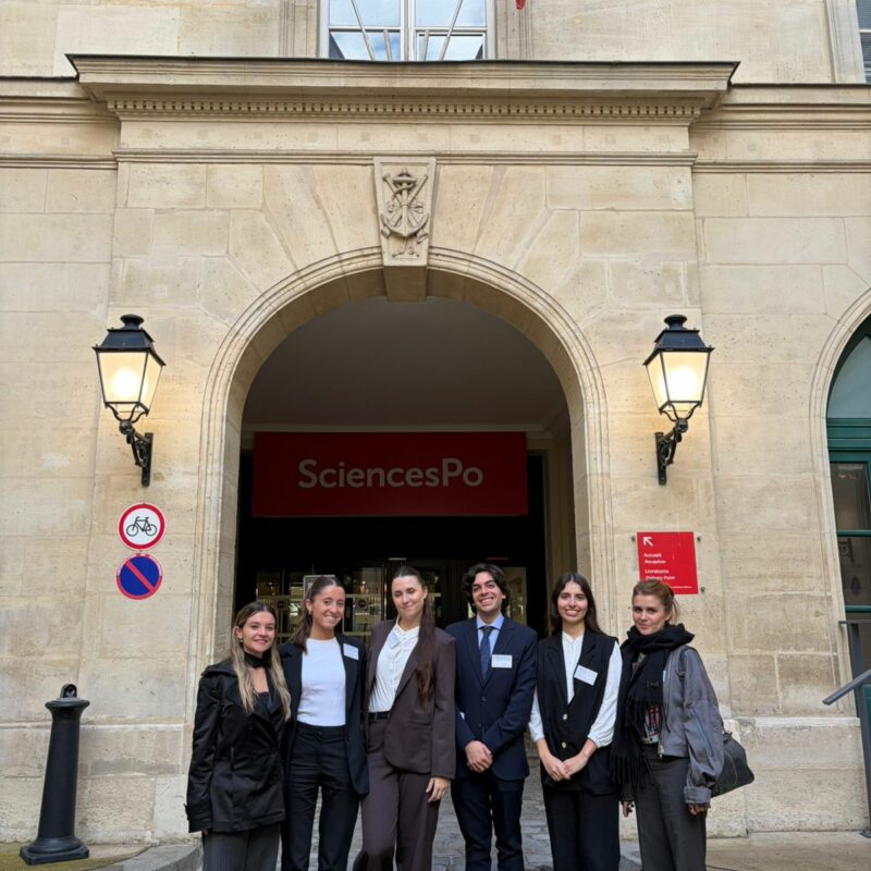 Quilmeña destacada en equipo de la Facultad de Derecho de la UBA que brilló en Paris