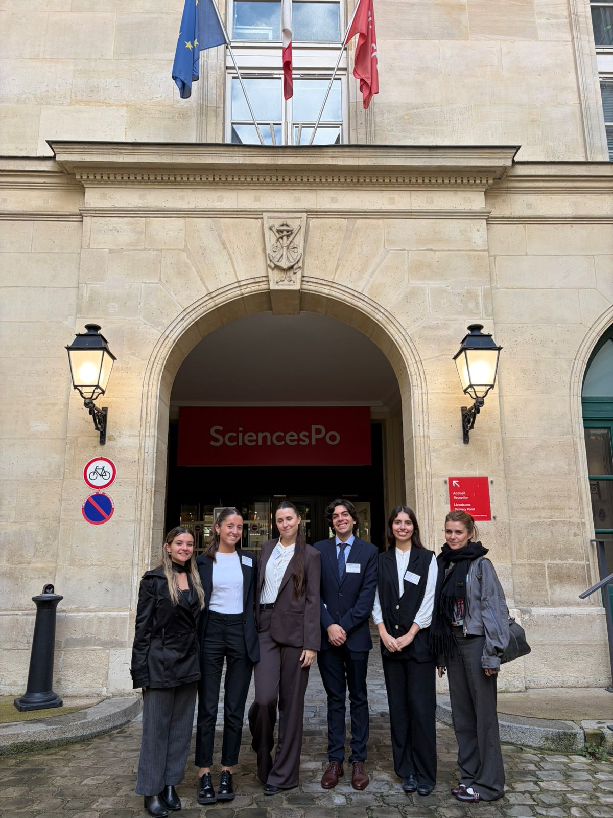Quilmeña destacada en equipo de la Facultad de Derecho de la UBA que brilló en Paris