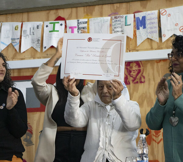Homenaje a la Memoria: La UNQ otorgó una Mención Honorífica a “Tota” Guede