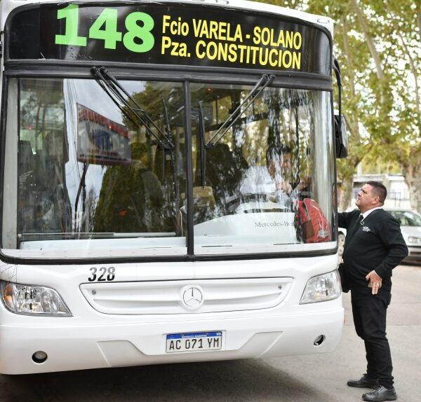 Se reanudó el servicio de la línea 148 entre Florencio Varela y Constitución