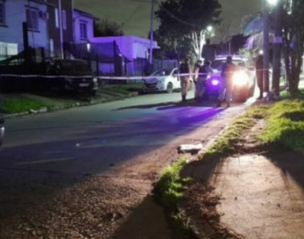 Violento intento de robo en Quilmes Centro: ladrón murió baleado por el dueño de la casa; otros dos son buscados