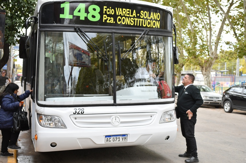 Se reanudó el servicio de la línea 148 entre Florencio Varela y Constitución