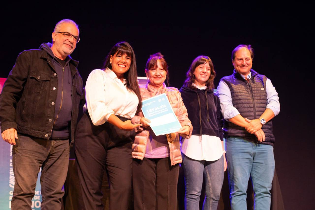 El Municipio de Quilmes entregó 222 escrituras a familias del distrito