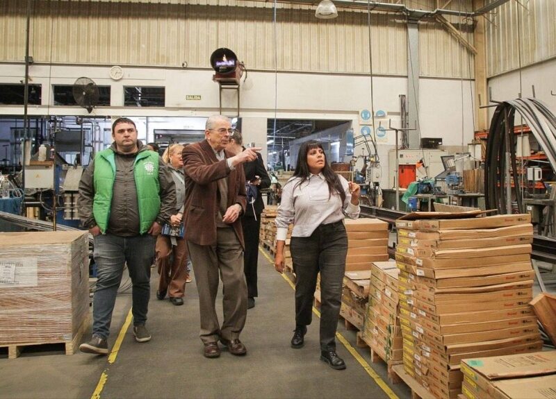 El Municipio entregó el certificado de aptitud ambiental a una pyme de Quilmes