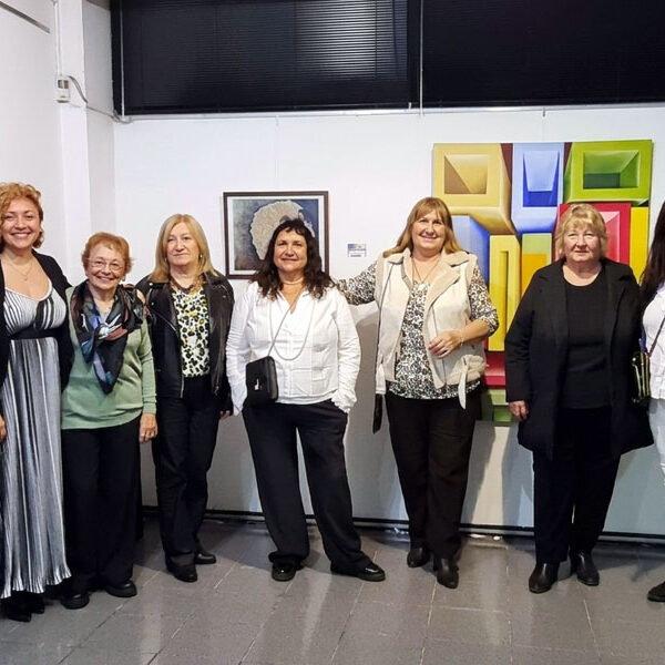 Inauguraron la muestra colectiva “Nosotras y Nuestro Arte” en el Museo del SPB