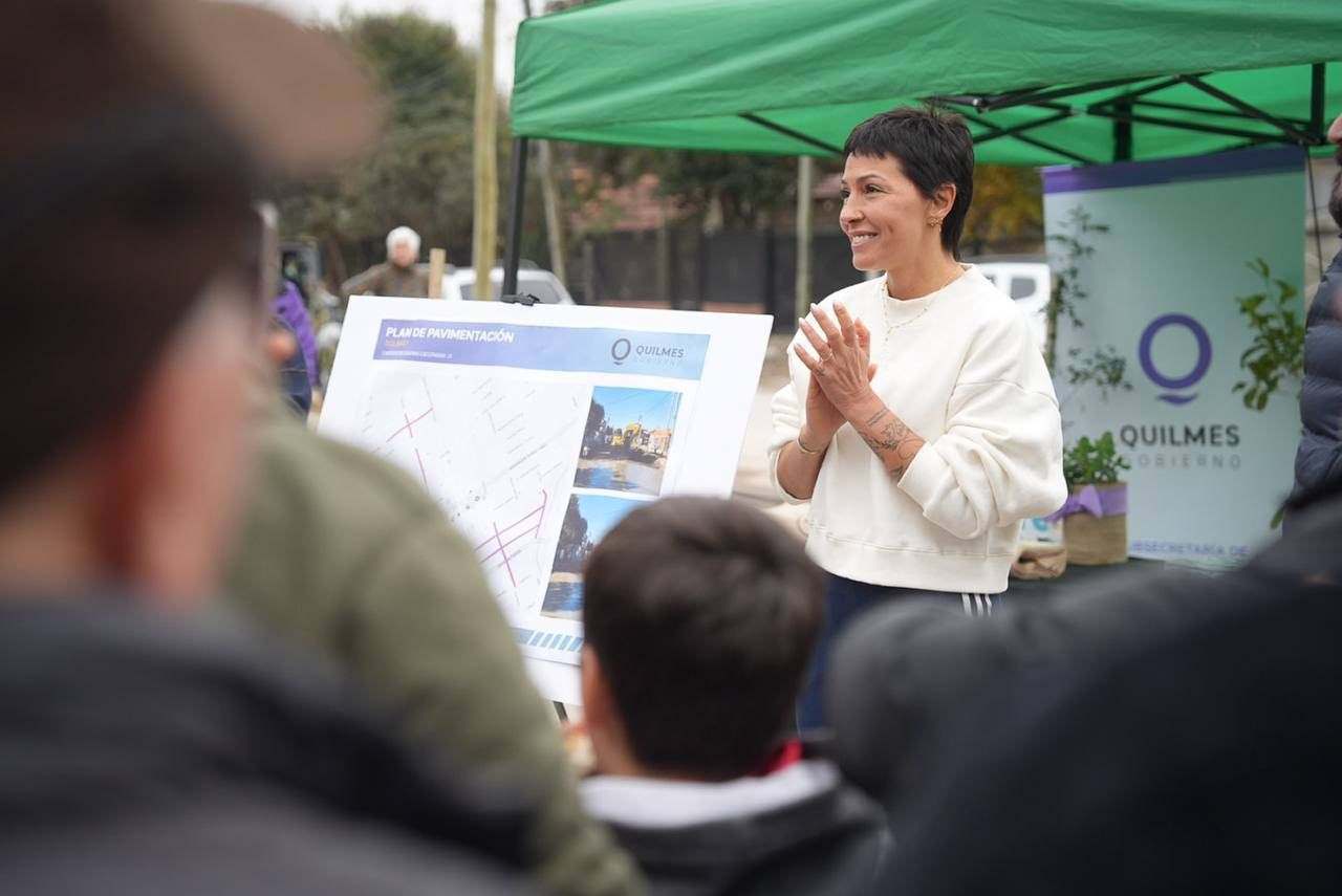 Mayra Mendoza denuncia “abandono” del Gobierno nacional y pide financiamiento para obras provinciales
