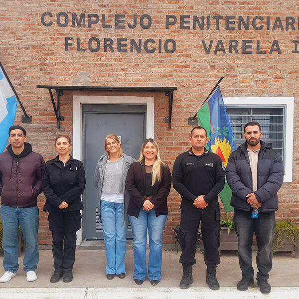 Visita institucional en el Centro de Estudiantes del Complejo Florencio Varela II