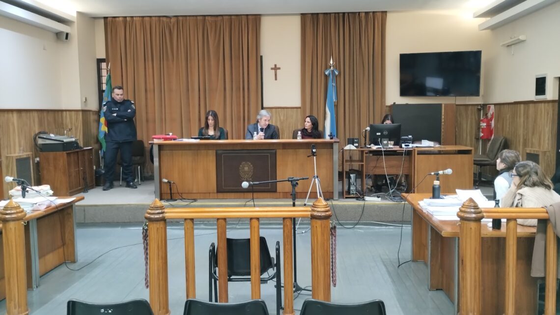 Intento de femicidio en Berazategui: condenaron a 12 años de prisión a un hombre que apuñaló a su ex frente a sus hijos