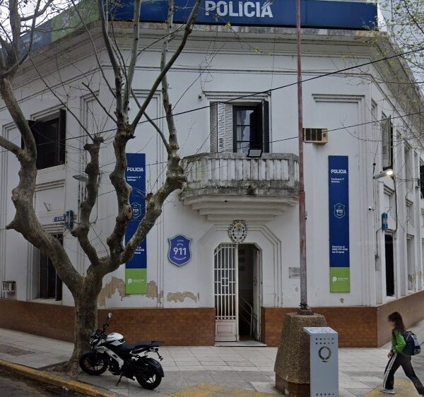 Rescatan a una mujer privada de su libertad por un hombre en Quilmes