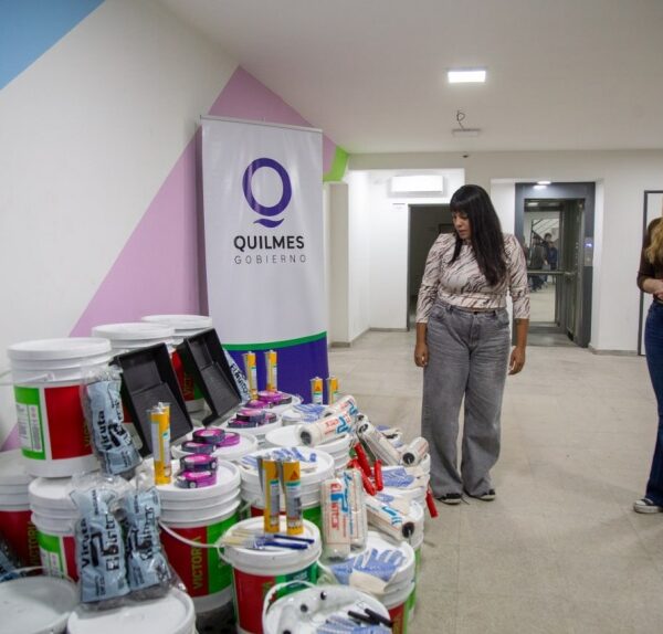 El Municipio de Quilmes y la Fundación Banco Provincia entregaron insumos a clubes de barrio