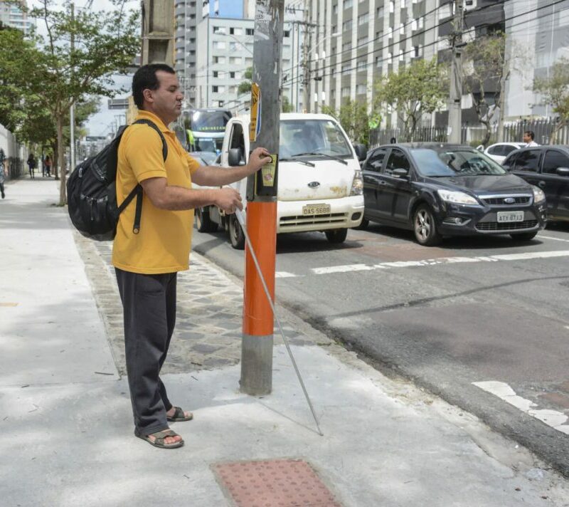 Presentan una ley de semáforos sonoros para mejorar la seguridad vial de personas no videntes