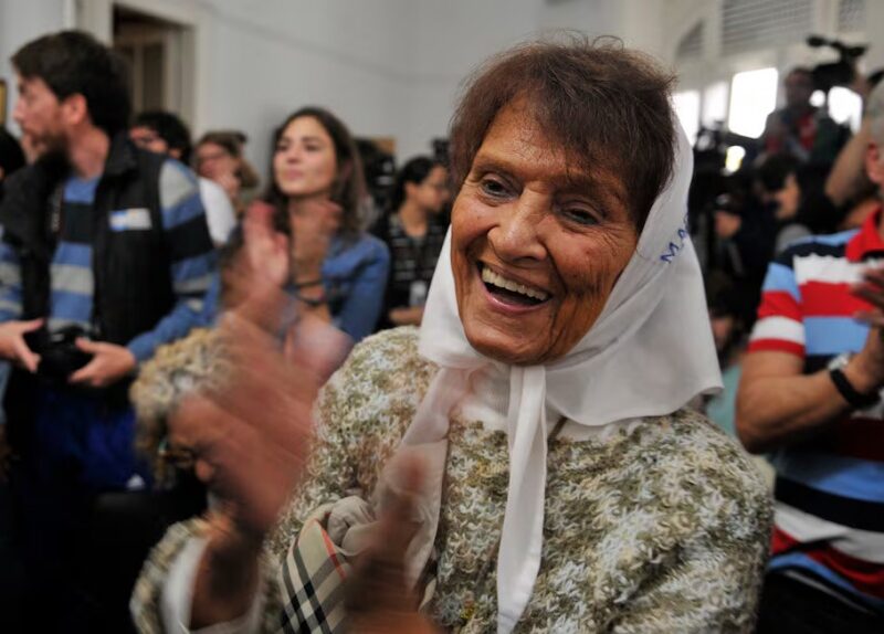 Murió Taty Almeida, presidenta de Madres de Plaza de Mayo Línea Fundadora