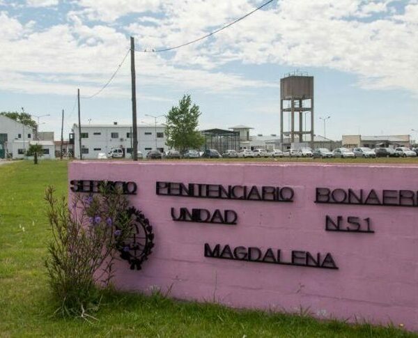Unidad 51 de Magdalena: pasaron a disponibilidad a diez penitenciarios por torturas a detenidas