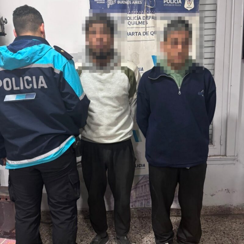 Simularon encontrar muerto a su amigo pero la autopsia reveló que lo estrangularon; hay cuatro detenidos