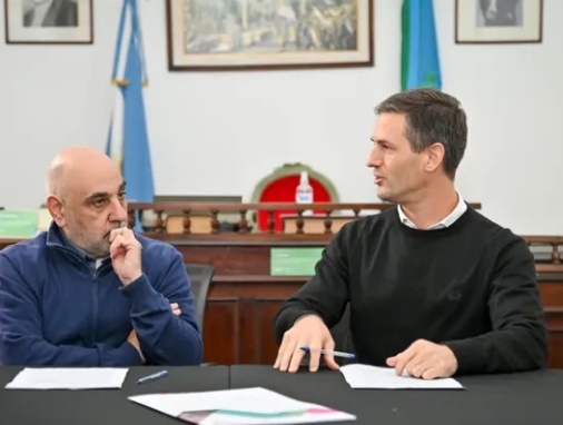 Soluciones habitacionales: La AJB y San Vicente firmaron un convenio para el acceso a lotes financiados