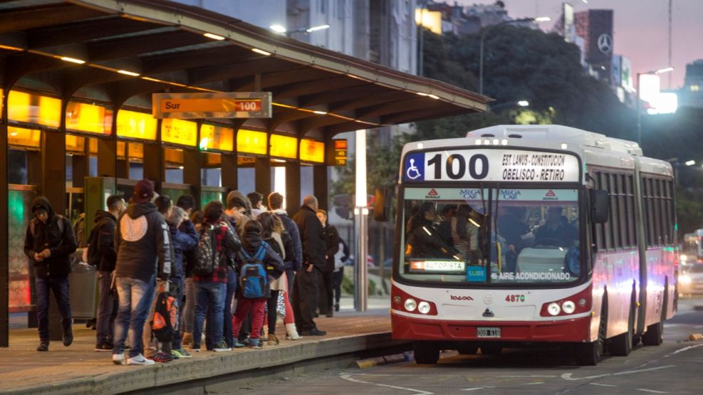 Aumentan colectivos y trenes desde mañana, 1° de agosto