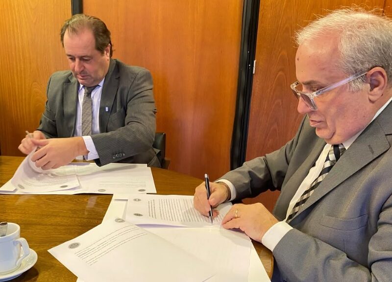 El Colegio de Abogados de Quilmes y la Universidad del Oeste firmaron convenio de fortalecimiento académico