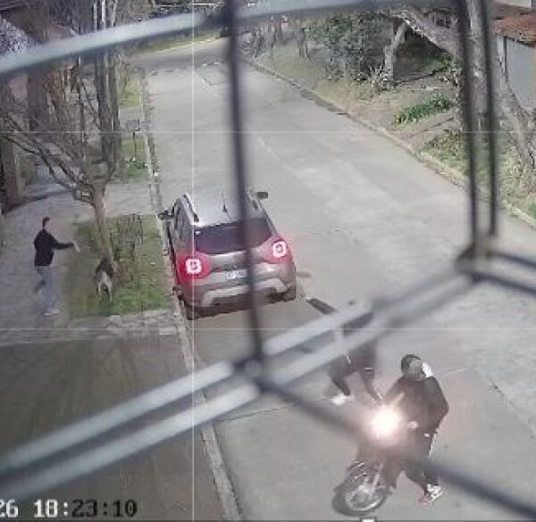 Don Bosco: intentaron robarle el auto a un vecino, pero escapó corriendo y frustró el asalto