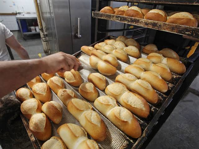 Panaderos bonaerenses denuncian una “caída libre” en el sector