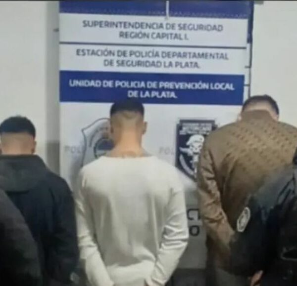 Desarticulan una banda que robaba motos, las adulteraba en Ezpeleta y las vendía con papeles falsos