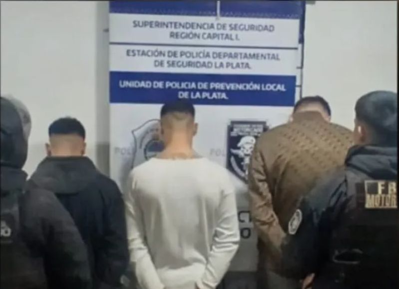 Desarticulan una banda que robaba motos, las adulteraba en Ezpeleta y las vendía con papeles falsos
