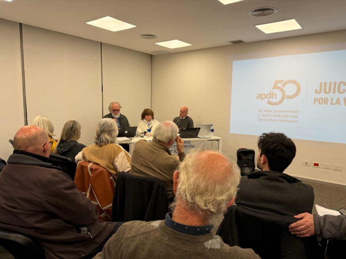 Colegio de Abogados de Quilmes: conversatorio sobre Juicios por la Verdad de los Bombardeos de 1955 y fusilamientos de José León Suárez en 1956