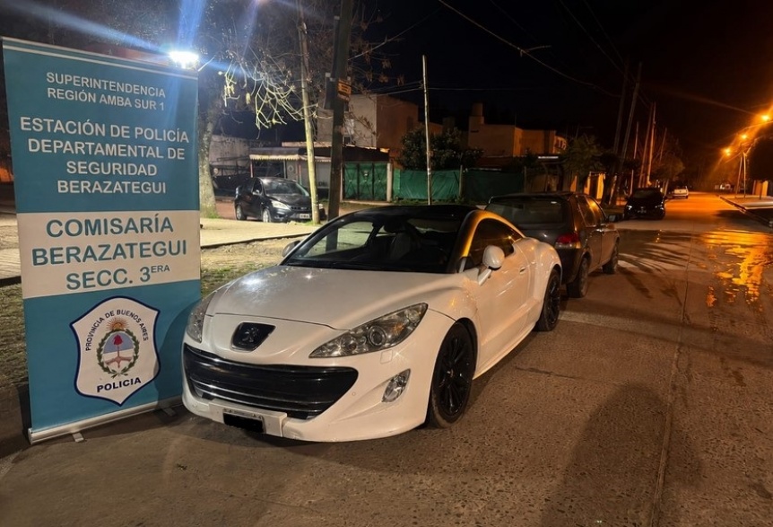 Berazategui: detuvieron a dos hombres tras el robo de las llaves de una moto policial