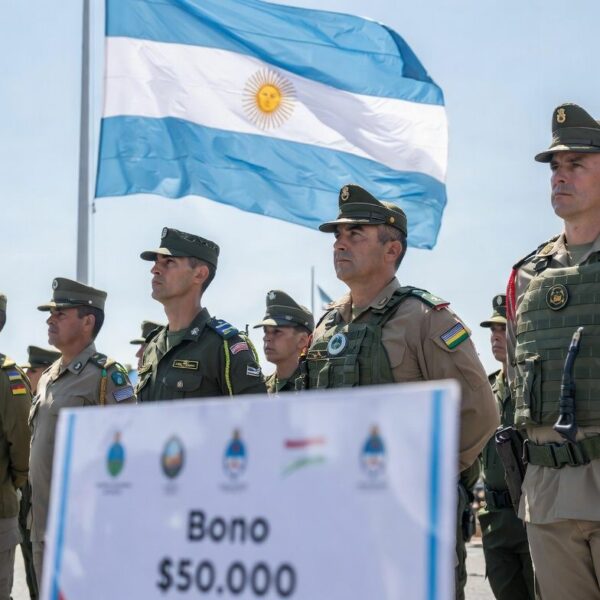 El Gobierno otorgó un bono de 50 mil a las Fuerzas Armadas y de seguridad federal