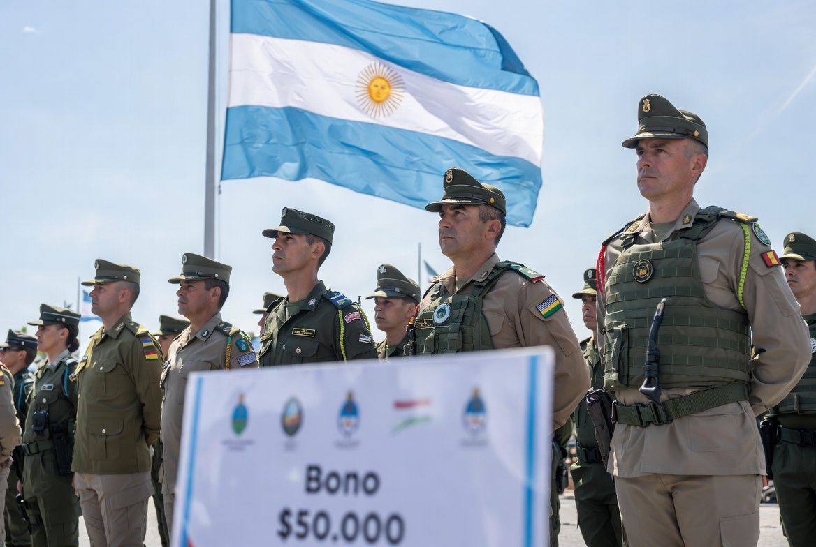 El Gobierno otorgó un bono de 50 mil a las Fuerzas Armadas y de seguridad federal