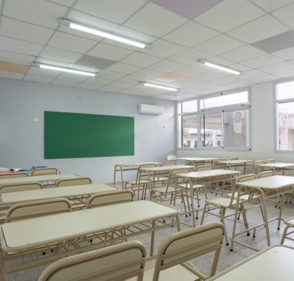 Inauguraron cuatro nuevas aulas de la ES N° 8 de Don Bosco tras retomar una obra abandonada
