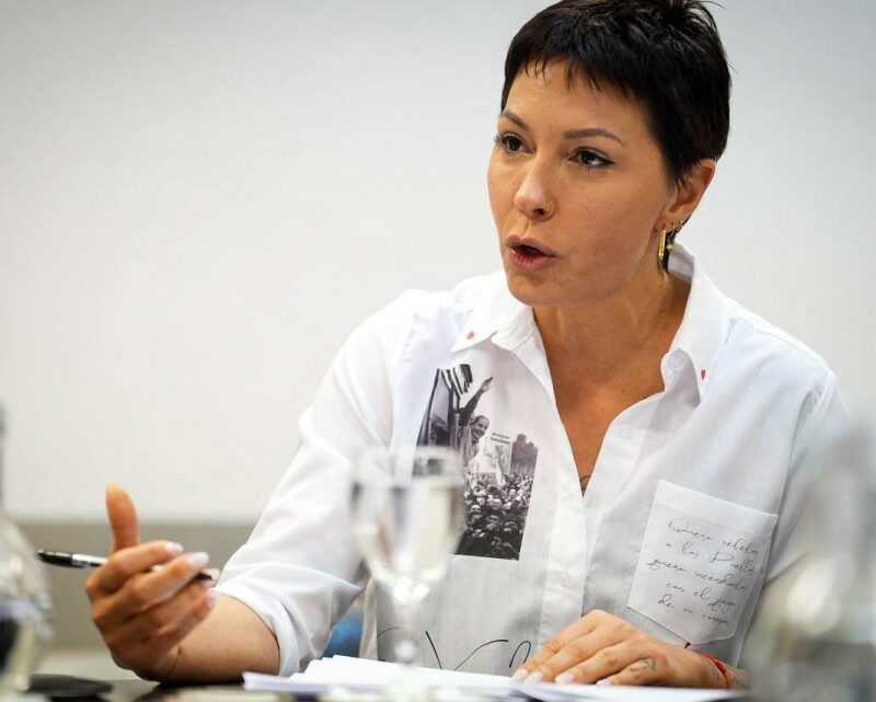 Ley Ema: avanza en Diputados bonaerense la iniciativa escolar digital