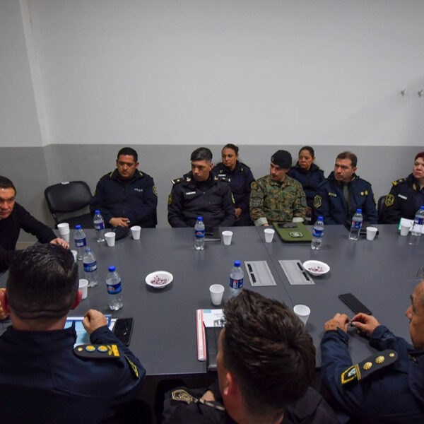 Andrés Watson reunió a representantes de las fuerzas de seguridad para coordinar labores conjuntas