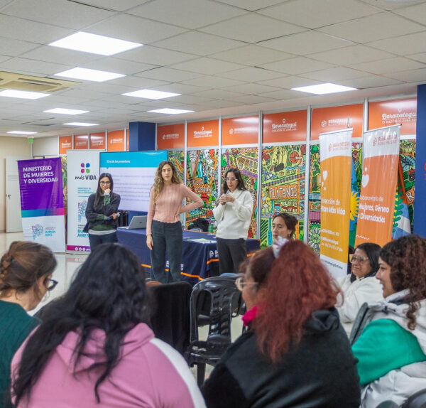 Berazategui capacita a referentes barriales para reforzar la prevención del cáncer