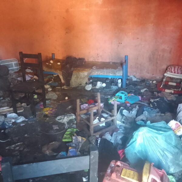 Florencio Varela: maltrato y abandono extremo; detienen a un hombre y asisten a siete hermanos en La Colorada