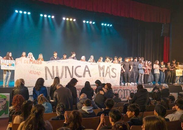 Homenaje en Quilmes a 50 años de La Noche de los Lápices
