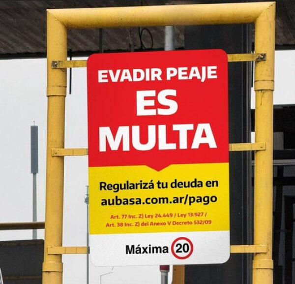 Empezarán a cobrar multas de hasta $250.000 por evadir peajes en la Autopista