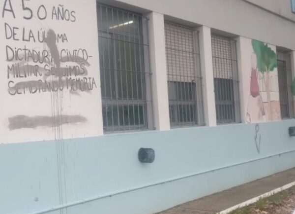 Unánime repudio a vandalización del trabajo de memoria en tres escuelas en Quilmes