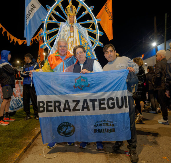 Berazategui: Carlos Balor participó de la tradicional Peregrinación a Luján
